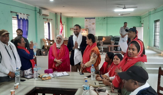 उत्तरी गोरखाको रिपुम गुम्बामा आगलागी : तीन तले आवास जलेर नष्ट