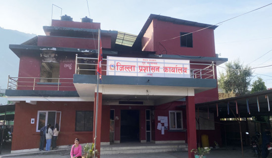 जेनजी आन्दोलनको क्षतिले प्रशासन ‘अस्थायी बसाइ’ खोज्न बाध्य