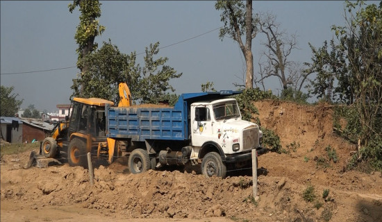 पडरियामा कृषि हाटबजार लगाउन सुरु