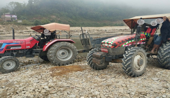 अवैध ओसारपसारमा सम्लग्न ६ ट्याक्टर कारबाहीमा