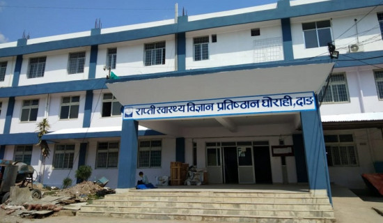 विद्यार्थी ‘पढ्दै कमाउँदै’