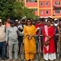 मोबाइल र साइकल सहयोग पाएपछि भलमन्सा र चौकिदारलाई काम गर्न सजिलो