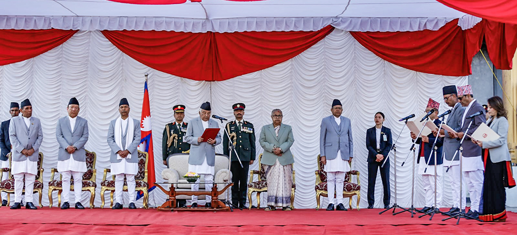 मन्त्रिपरिषद् विस्तार :  चार मन्त्रीले राष्ट्रपतिसमक्ष लिनुभयो शपथ