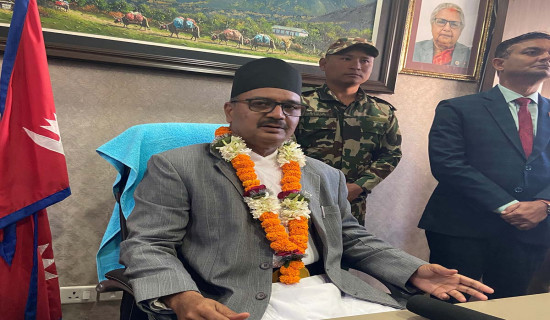 नवनियुक्त श्रममन्त्री भण्डारी भन्नुहुन्छ- द्वन्द्व व्यवस्थापन गर्न सघाउँछु