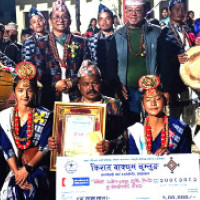 मिर्मिरे (निबन्ध)