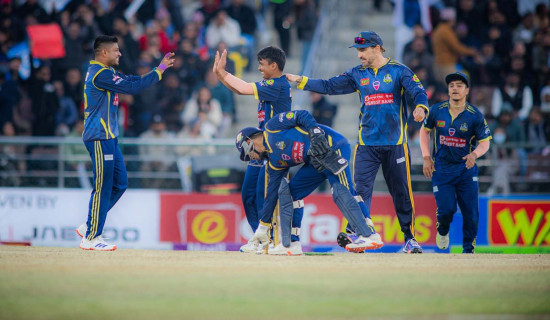 बङ्गलादेश प्रिमियर लिग खेल्दै सन्दीप