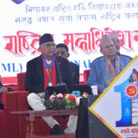 बालगोपालेश्वर मन्दिरमा बिहानैदेखि भाइटीका लगाउन सुरु (फोटो फिचर)