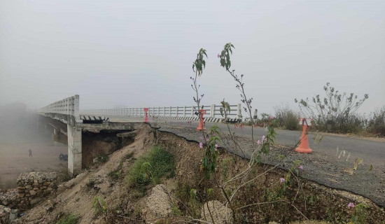 डेढ वर्षसम्म भएन बाढीले क्षति पुर्‍याएको बबई पुल मर्मत