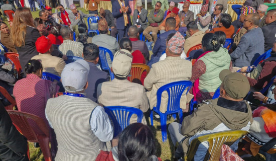 बङ्गलादेशमा रिहा भएका राजनीतिक बन्दीको पर्खाइमा परिवार