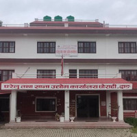 गरिब विद्यार्थीको अभिभावक बन्दै उपप्रमुख