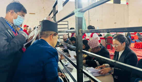 नारायणी नदीपारिको सुस्तामा पुग्यो राष्ट्रिय प्रसारण लाइनको बिजुली