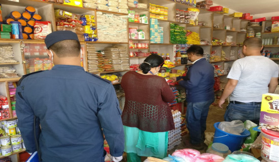 अनुगमनको निसानामा किराना व्यापारी