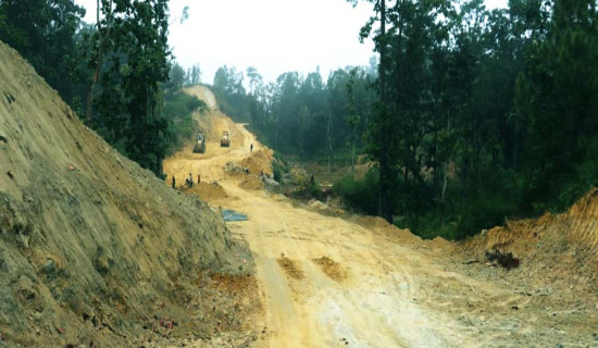 राजमार्ग निर्माणमा ढिलासुस्ती