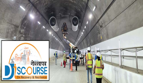 मोबाइल भ्यानबाट खाद्य परीक्षण