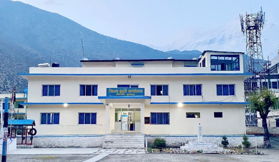 कोरलाबाट आउने सामानमा निगरानी बढायो