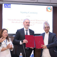 सुन्तला टिप्ने काम खोज्दै धादिङका युवा म्याग्दीमा