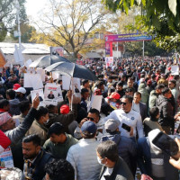 प्रधानमन्त्री ओली र पूर्व राष्ट्रपति भण्डारीविच भेट