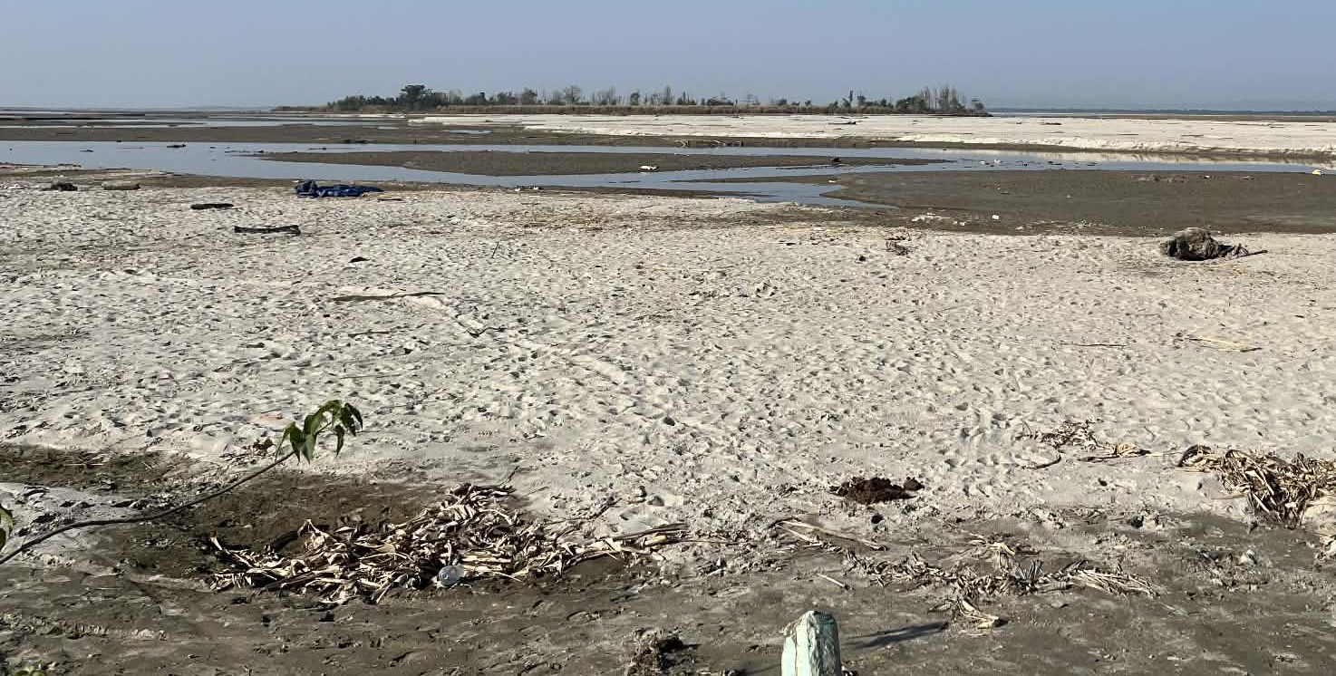 पानी सुकेपछि समसानघाट विस्थापित