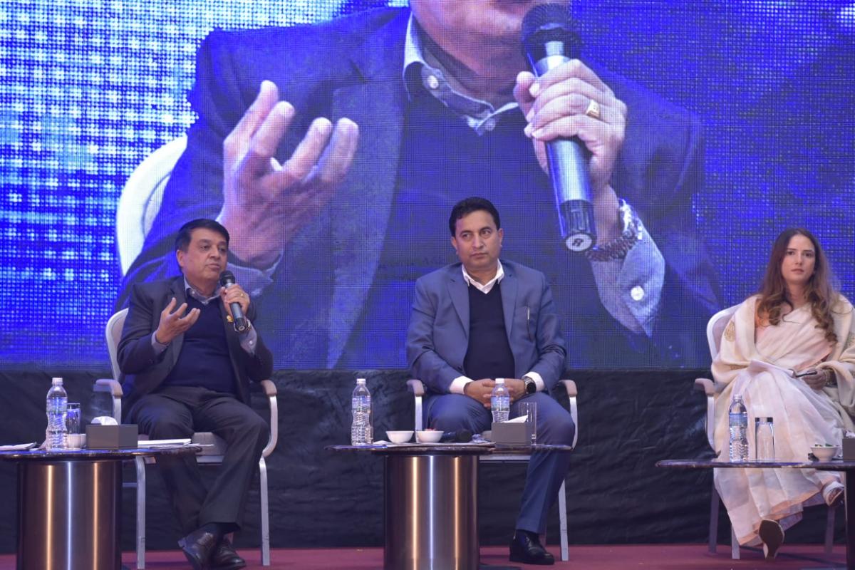 गोरखापत्र डिसकोर्स –  ‘कस्तो मनोबल ?’ शीर्षकमा बहस