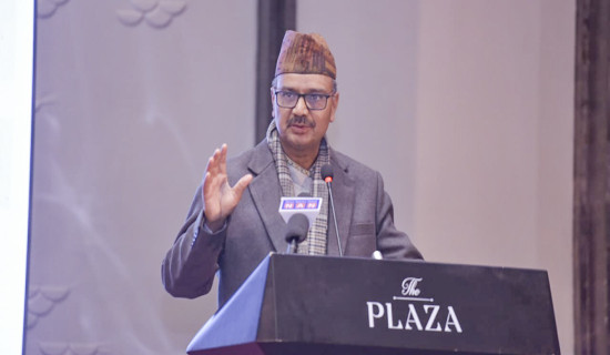 समयमा सङ्कट समाधान भएन भने विष्फोटको अवस्था आउँछ : श्रममन्त्री भण्डारी