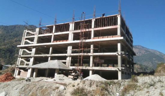 प्रशासकीय भवन निर्माणमा विलम्ब