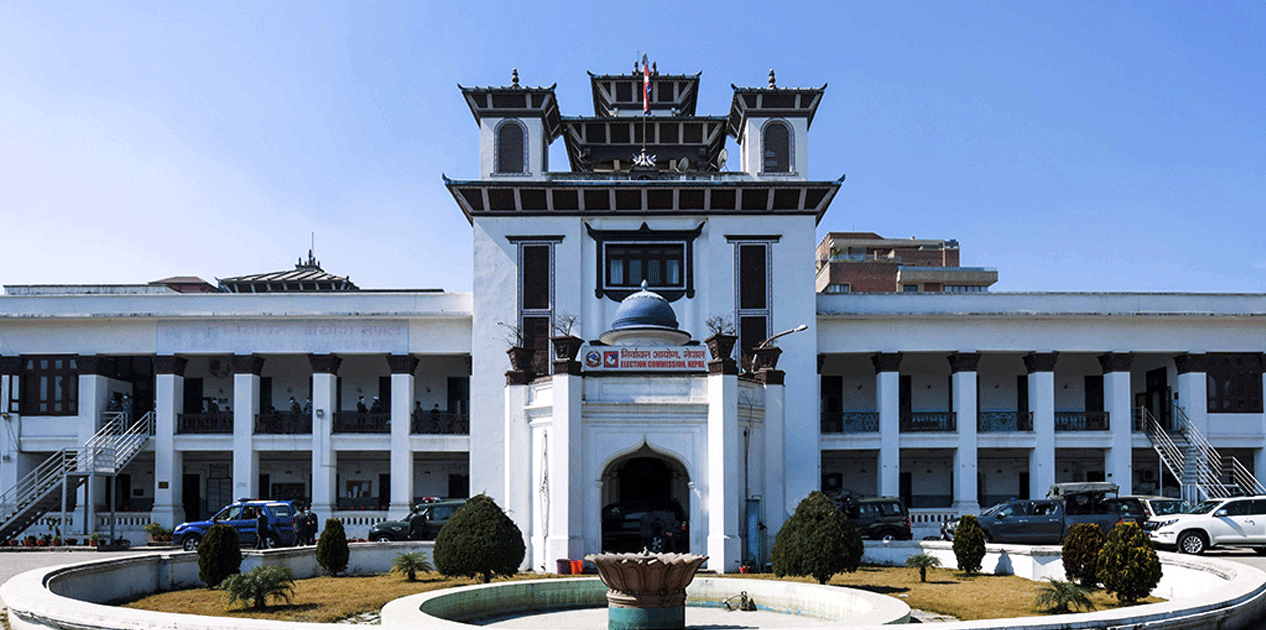 चौहत्तर वटा मतदान स्थल थप