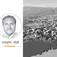 गुफाडाँडामा उक्लिँदा