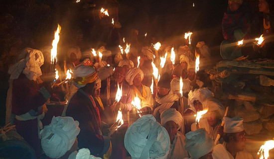 रातभर जाग्राम बसेर मनाइयो भुओ