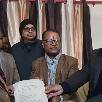 फूल बिक्री नहुँदा किसान चिन्तित