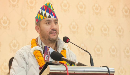 मोबाइल व्यवसायले देशको अर्थतन्त्रलाई चलायमान बनाएको छ : सञ्चारमन्त्री खरेल