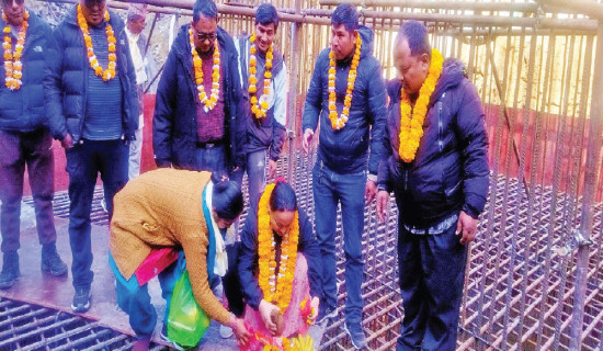 फोनिज अधिवेशनमा पत्रकार सम्मानित