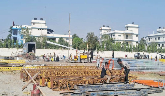 तत्काल मन्त्री हेरफेरको कुरा अहिलेसम्म हल्ला मात्रै हो : गृहमन्त्री लेखक