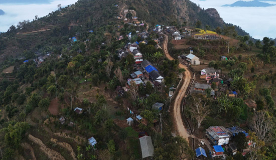 मनमोहक तनहुँको दुबुङ गाउँ