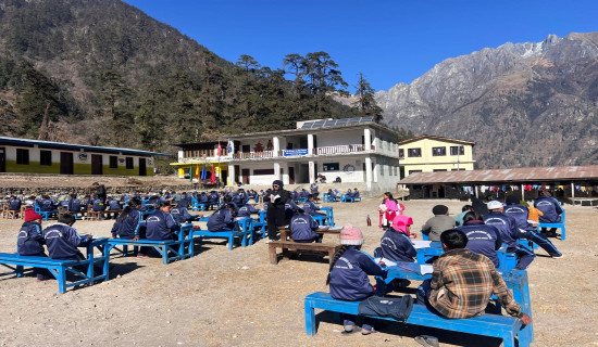 मनाङको विद्यालयमा दुई महिना जाडो बिदा