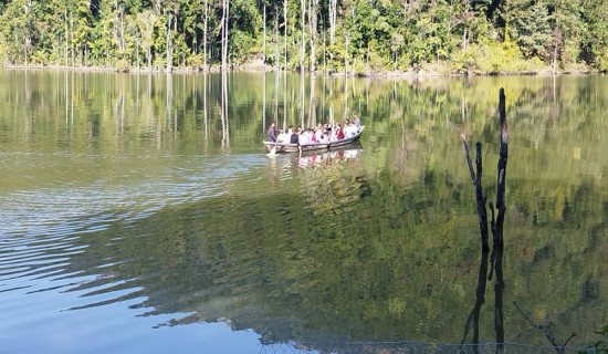 आन्तरिक पर्यटकको रोजाइ बन्दै बाह्रकुने दह