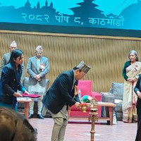 घुम्दै फिर्दै ल्होमन्थाङ