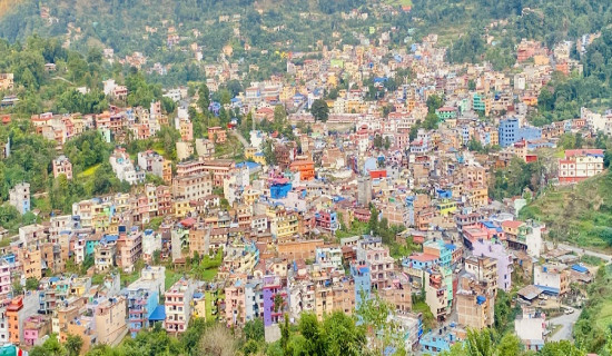 तम्घास बजारमा सडक बत्ती जडान