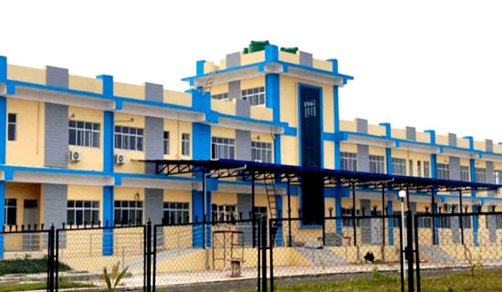 बजेट अभावले रोकियो नरैनापुर अस्पताल निर्माण कार्य