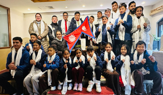 नवलपरासीबाट आएको गिद्ध मर्‍यो