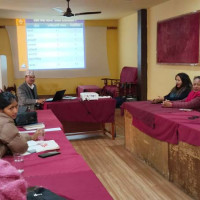 नुन प्रतिकेजी पचपन्न रुपियाँ