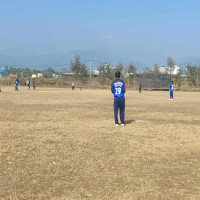 प्रधानमन्त्री र केपी ओली कप फुटबल च्याम्पियनसिपका खेलाडीबिच भेट