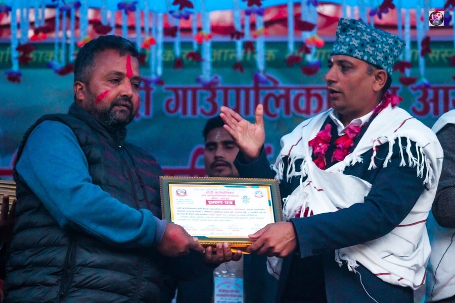 दोर्दीका १४ किसान सम्मानित