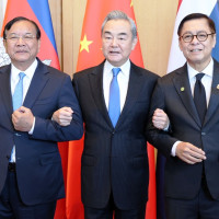 एयर इन्डिया विमान दुर्घटनाः एक यात्रुको जीवितै उद्धार