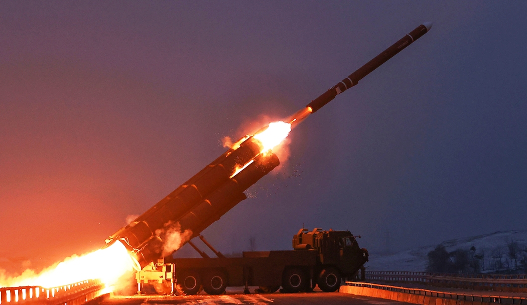 उत्तर कोरियाद्वारा क्रुज मिसाइल परीक्षण