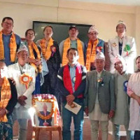 गाउँपालिका अध्यक्षसहित दुई जना प्रहरी नियन्त्रणमा