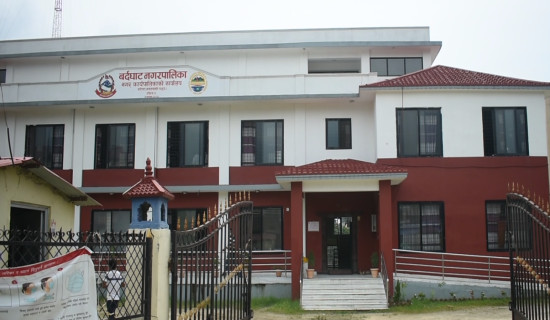 चिसोका कारण बर्दघाटको विद्यालय बन्द