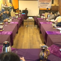 साउदी अरेबियाद्वारा यमनको बन्दरगाहमा हवाई आक्रमण, अबु धाबीलाई चेतावनी