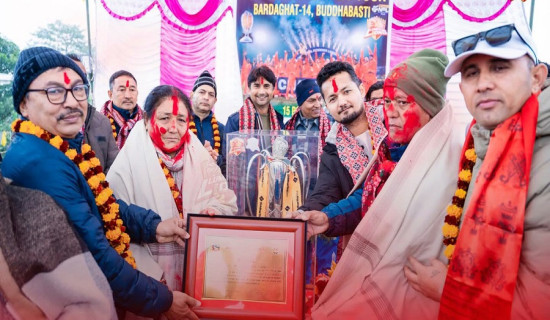 कप्तान रोहितका बुवा र आमा गृहनगरमा सम्मानित