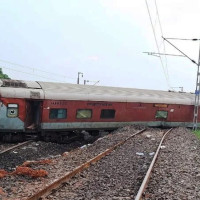 सञ्जीवनी फल खाएका १७ विद्यार्थी अस्पताल भर्ना