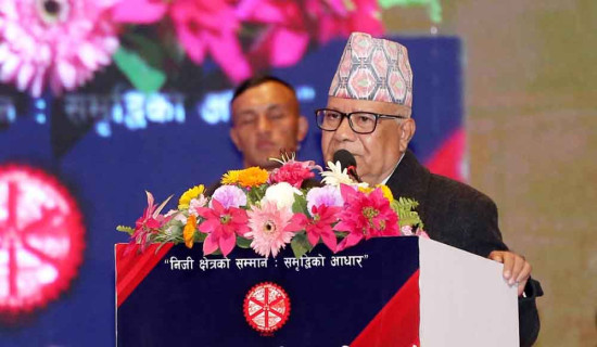 निर्वाचन सरकारको प्रमुख दायित्त्व हो : माधवकुमार नेपाल